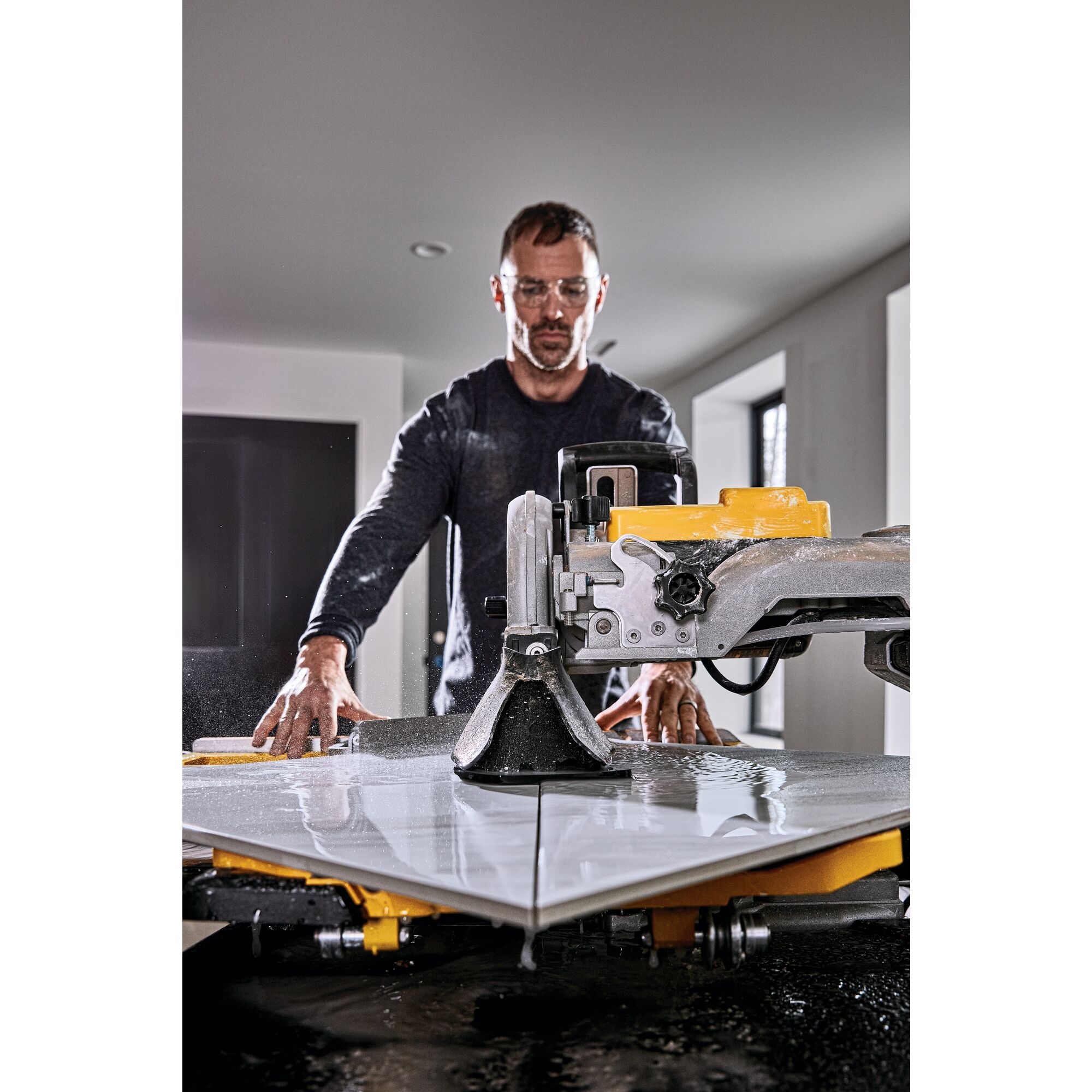 Wet table deals tile cutter