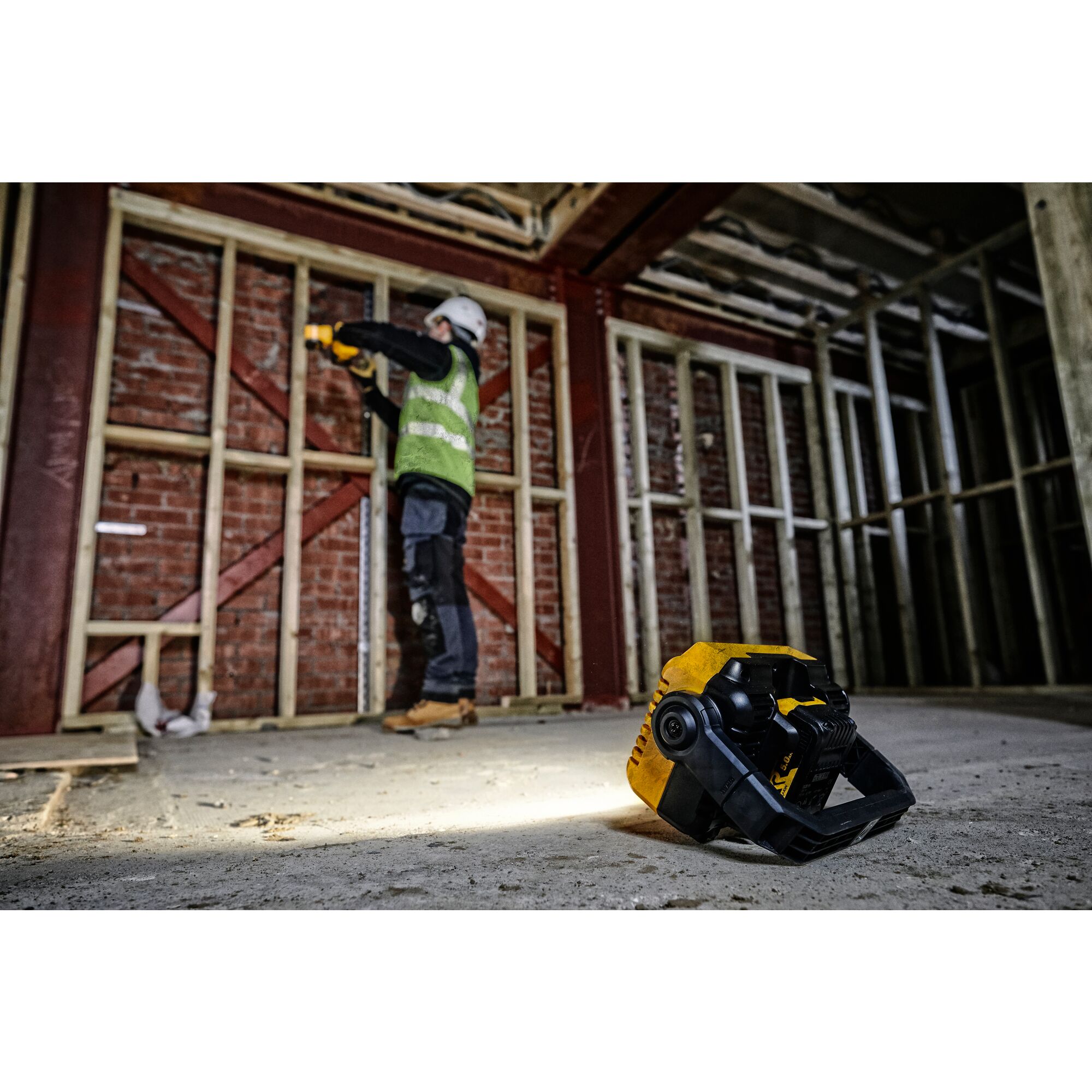 XR Compact Task Light DEWALT