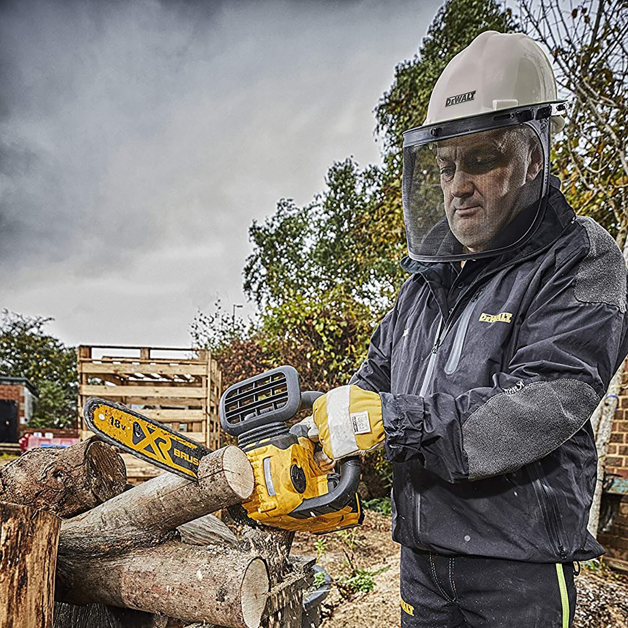 Rural king dewalt online chainsaw