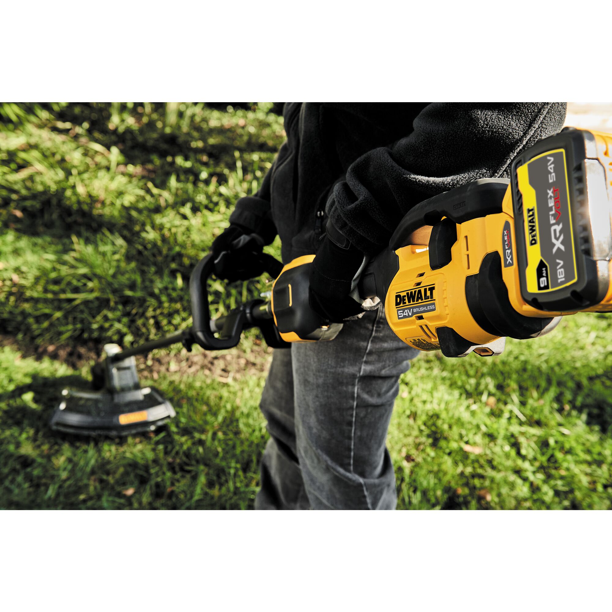 Dewalt 54v deals hedge trimmer