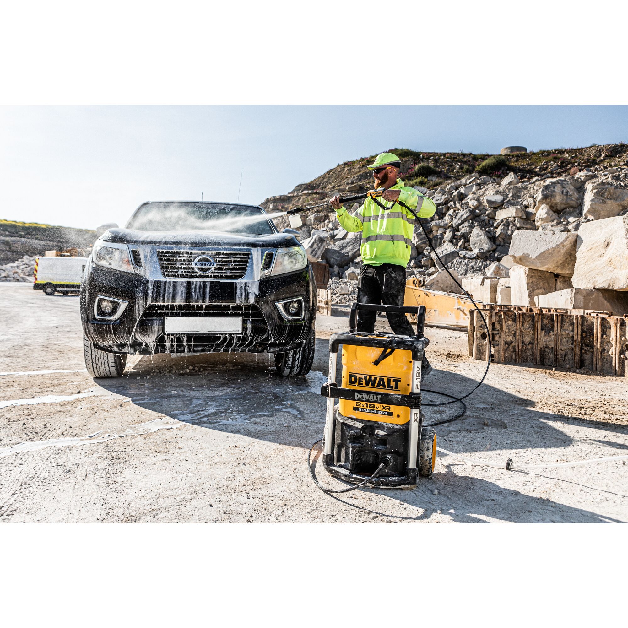 2X18V XR BRUSHLESS PRESSURE WASHER DEWALT