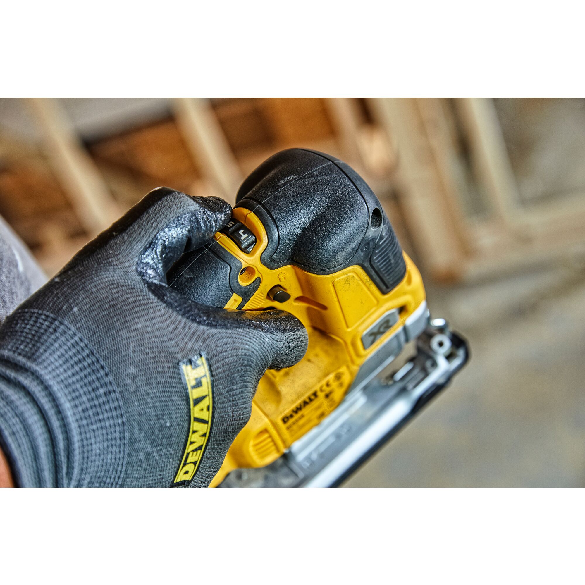 Dewalt cordless on sale brushless jigsaw