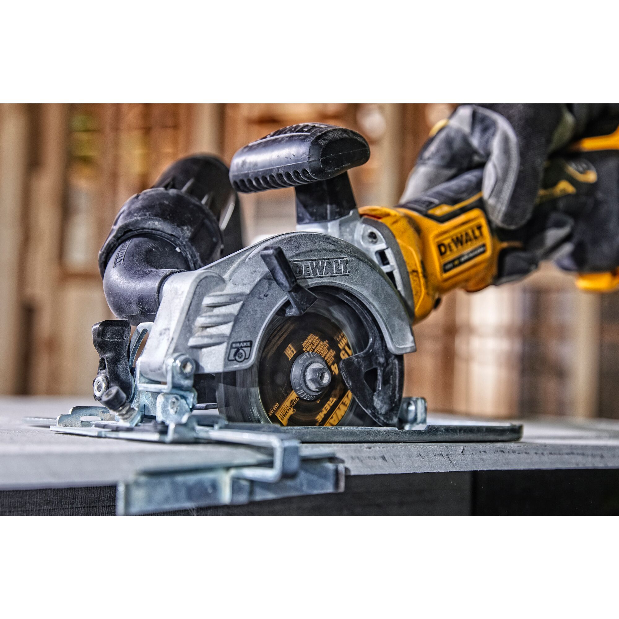 Dewalt 18v 2025 circular saw kit